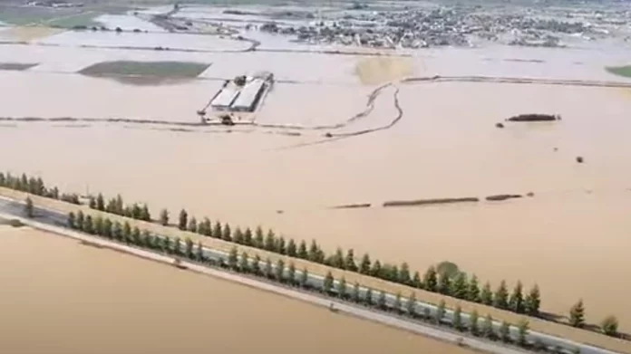 Κλειστή τουλάχιστον μέχρι το Σάββατο η Εθνική Οδός Αθήνας-Θεσσαλονίκης στο ύψος της Λάρισας