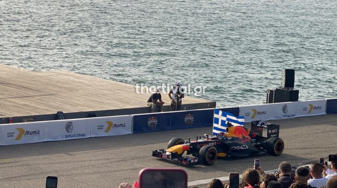 Θεσσαλονίκη: Τέρμα τα γκάζια από το μονοθέσιο της Formula 1 στη νέα παραλία (video)