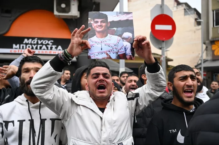 Θεσσαλονίκη: Ολοκληρώθηκε η έρευνα του ανακριτή για τον θάνατο του 16χρονου Ρομά από αστυνομικά πυρά σε καταδίωξη