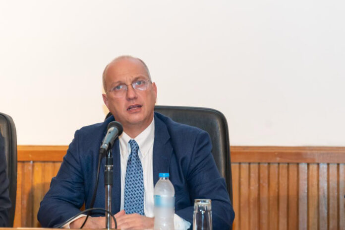 Οικονόμου: Η Αστυνομία δεν είχε καμία συμμετοχή και επαφή στον τραυματισμό της 17χρονης