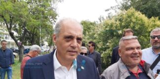 Στην παρέλαση του Βόλου ο Κυρ. Βελόπουλος με τον Αγγ. Αγραφιώτη