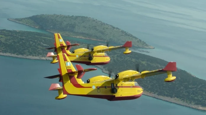 Φωτιές στην Αλβανία: Δυο Canadair έστειλε η Ελλάδα για την αντιμετώπιση δασικών πυρκαγιών
