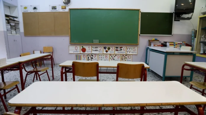 Προσλήψεις αναπληρωτών: Τα ονόματα περίπου 12.000 ανακοινώνονται σήμερα αντί 8.800