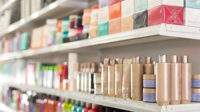 Λάρισα: 19χρονος έκλεβε προϊόντα περιποίησης προσώπου και μαλλιών από σούπερ μάρκετ