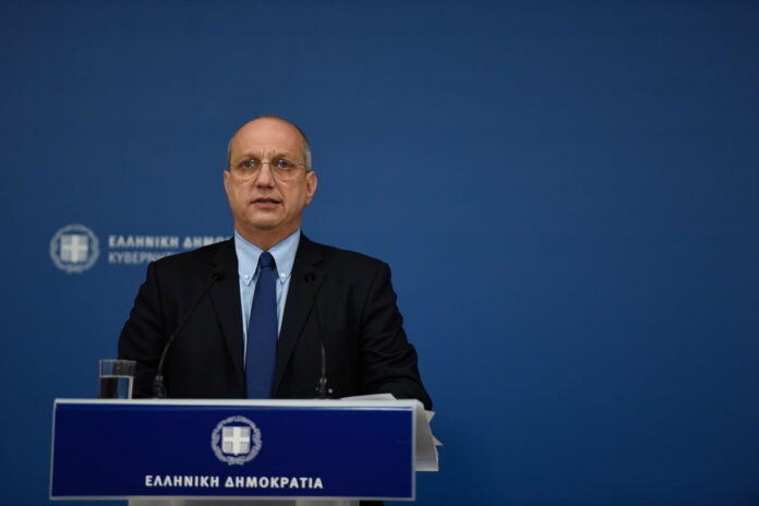 Γ. Οικονόμου: Κατεπείγουσα διοικητική εξέταση για τη διαλεύκανση του περιστατικού στην πλατεία Βικτωρίας και απόδοση ευθυνών