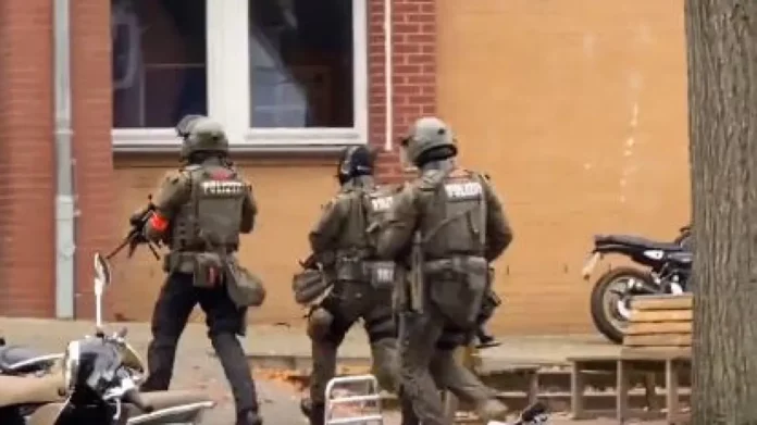 Γερμανία: Συνελήφθησαν τέσσερις ανήλικοι για την ένοπλη εισβολή σε σχολείο του Αμβούργου