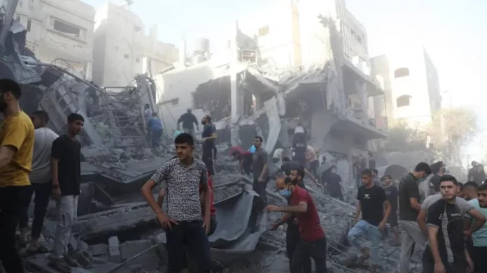 Πόλεμος στο Ισραήλ: Οι Παλαιστίνιοι ανακοίνωσαν 19 νεκρούς από ισραηλινό βομβαρδισμό σε καταυλισμό