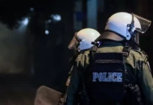 Επίθεση 20 ατόμων σε αστυνομικούς των ΜΑΤ στα Εξάρχεια
