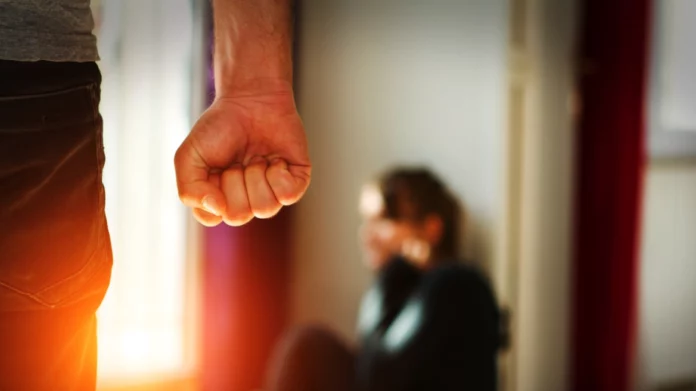 Περιστέρι: Για μια μπλούζα ξυλοκόπησαν την μαθήτρια η 13χρονη, η 14χρονη και η 16χρονη