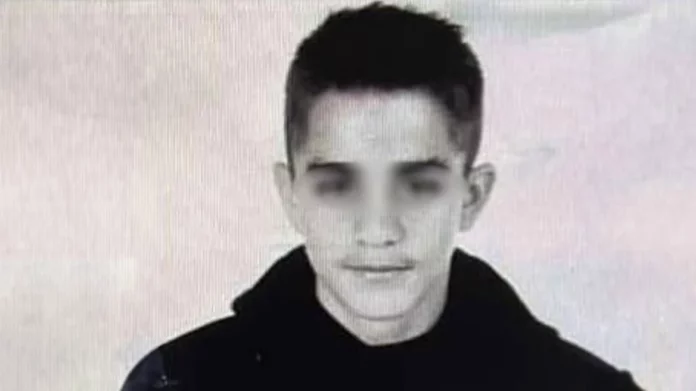 Επεισόδια στον Ρέντη: Πώς η ΕΛ.ΑΣ. έφθασε στη σύλληψη του 18ρονου δράστη – Εντοπίστηκαν τα ρούχα που φoρούσε