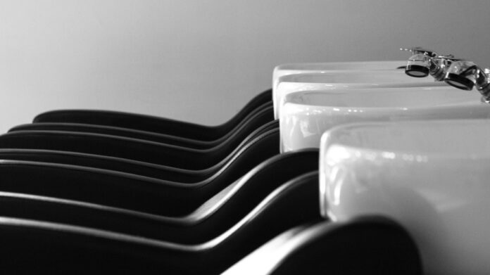 Βριλήσσια: Εθισμένος στην πορνογραφία δήλωσε ο κομμωτής με τις κρυφές κάμερες