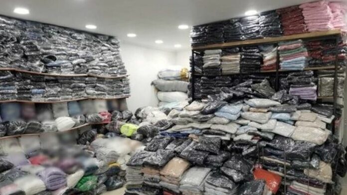 Χιλιάδες ρούχα «μαϊμού» με ετικέτες γνωστών εταιρειών στην Κομοτηνή