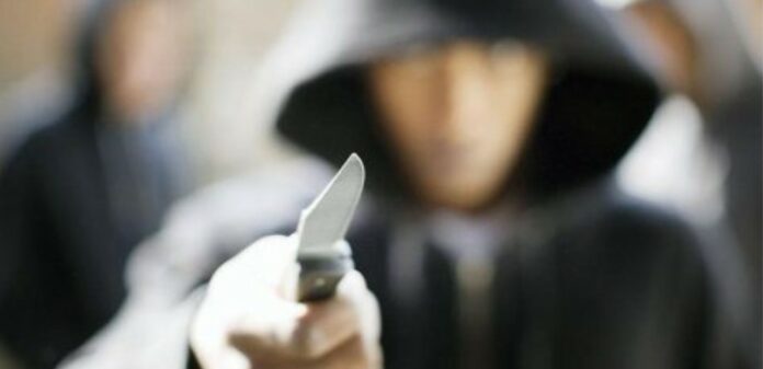 Μεσσήνη: 14χρονος μαχαίρωσε με σουγιά συμμαθητή του