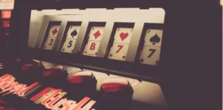 Θεσσαλονίκη: Tους έπιασαν να παίζουν παράνομα παιχνίδια μέσω διαδικτύου σε καφετέρια – 11 συλλήψεις