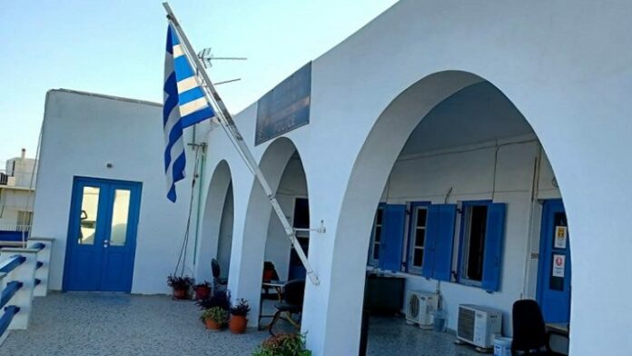 Πάρος: Συνελήφθη πρώην αστυνομικός – Κατηγορείται ότι χτύπησε εν ενεργεία συνάδελφό του σε κατάστημα εστίασης