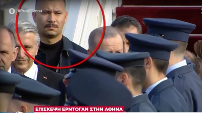 Ρετζέπ Ταγίπ Ερντογάν: Ο εντυπωσιακός σωματοφύλακας που έγινε «σκιά» του Τούρκου προέδρου στην Αθήνα