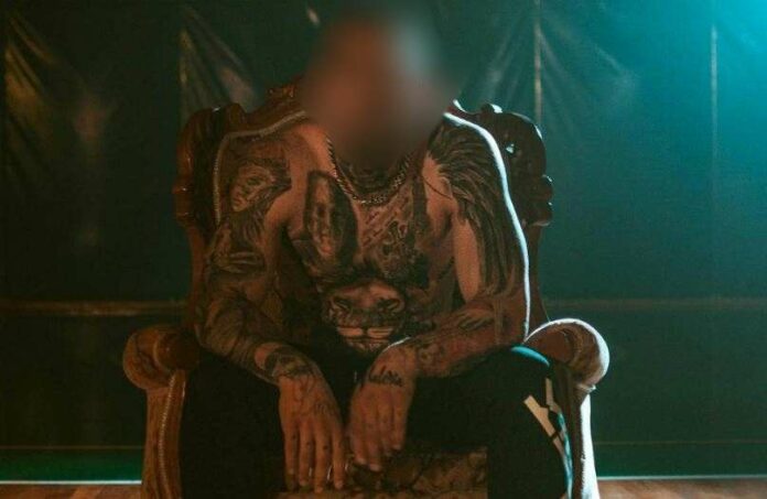 Δίωξη και για απόπειρα ανθρωποκτονίας στον τράπερ και άλλα δύο μέλη της σπείρας – Είχαν πυροβολήσει κατά αστυνομικών