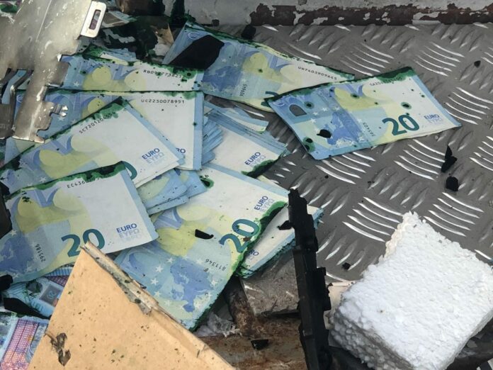 Το σύστημα σε ATM της Τράπεζας Πειραιώς που έκανε… αποτυχημένη τη ληστεία των 43.000 ευρώ (φωτο)