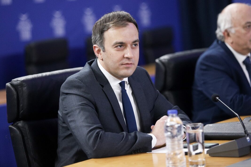 DELPHI ECONOMIC FORUM VI <br><br>(6ç ÇÌÅÑÁ)<br> ÔÁÓÏÓ ×ÁÔÆÇÂÁÓÉËÅÉÏÕ<br><br>ÖÙÔÏÃÑÁÖÏÓ ÃÉÁÍÍÇÓ ÐÁÍÁÃÏÐÏÕËÏÓ