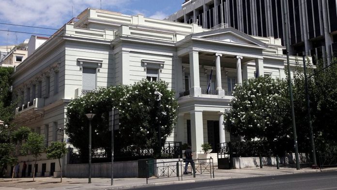 Απάντηση ΥΠΕΞ σε Τουρκία: “Η θέση της Ελλάδας ως προς το καθεστώς κυριαρχίας στο Αιγαίο είναι απολύτως σαφής” Απάντηση Αθήνας σε Άγκυρα: Ρηματική διακοίνωση και επιστολές διαμαρτυρίας για τις Navtex