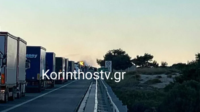 Φωτιά σε φορτηγό στην Ε.Ο. Κορίνθου – Πατρών στο ύψος της Ακράτας – (ΦΩΤΟ)