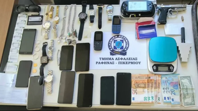Ανατολική Αττική: Σπείρα διαρρηκτών έκλεβε σπίτια και αυτοκίνητα