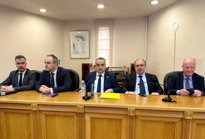 Αναστέλλουν την αποχή από ποινικές δίκες οι δικηγόροι της χώρας
