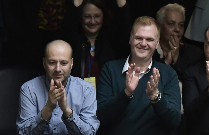 Με αστυνομική προστασία ο πρώτος γάμος ομόφυλου ζευγαριού – “Είχαμε δεχθεί απειλές”