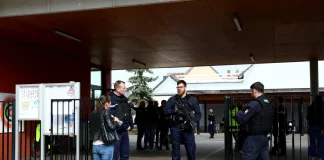 Γαλλία: Πέθανε από καρδιακή προσβολή 14χρονη συμμαθήτρια των κοριτσιών που δέχθηκαν επίθεση με μαχαίρι