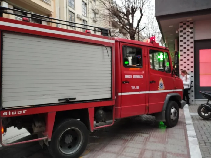 Τραγωδία στο κέντρο της Αθήνας – Ένας νεκρός σε φωτιά σε ξενοδοχείο στην Λιοσίων