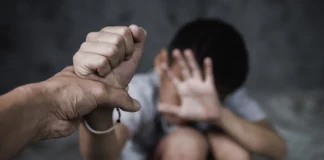 Θεσσαλονίκη: 15χρονος δέχθηκε άγρια επίθεση από έξι συνομήλικούς του – Κατέγραφαν τον ξυλοδαρμό του σε βίντεο