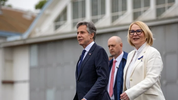 Τετ α τετ Μπλίνκεν – Φιντάν στην Πράγα