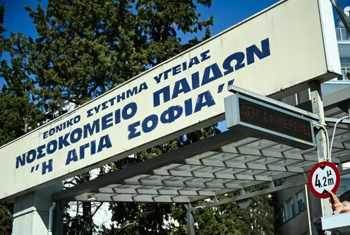 Ελληνική Αναισθησιολογική Εταιρεία κατά Γεωργιάδη για τις ελλείψεις στα Παίδων: «Εξαπολύει προσωπικές επιθέσεις και απαξιώνει τους γιατρούς»