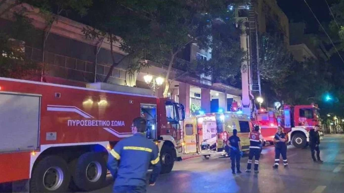Τραγωδία στο κέντρο της Αθήνας: Μια νεκρή και ένας χωρίς τις αισθήσεις του από φωτιά – Ήταν αδέλφια