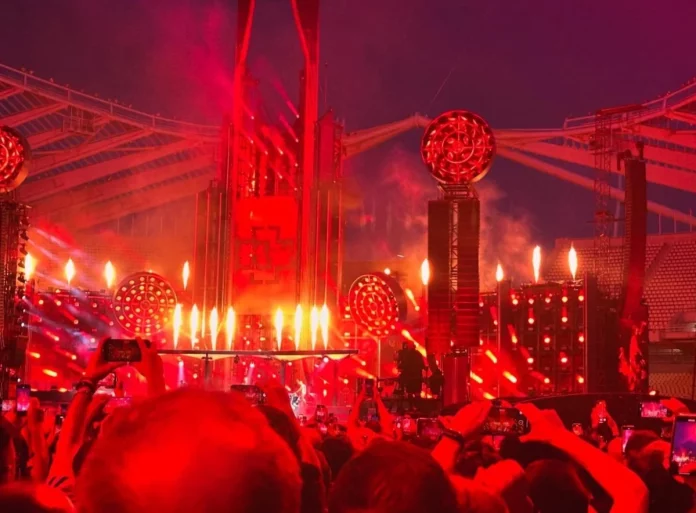 Rammstein: Ξεσήκωσαν τους θεατές στη συναυλία στο ΟΑΚΑ – (VIDEO-ΦΩΤΟ)