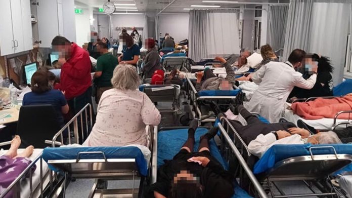 91 γιατροί διαψεύδουν την 1η ΥΠΕ για τα ράντζα του Γεώργιος Γεννηματά: «Είναι μόνιμη κατάσταση στις εφημερίες και όχι στιγμιαίο φαινόμενο»