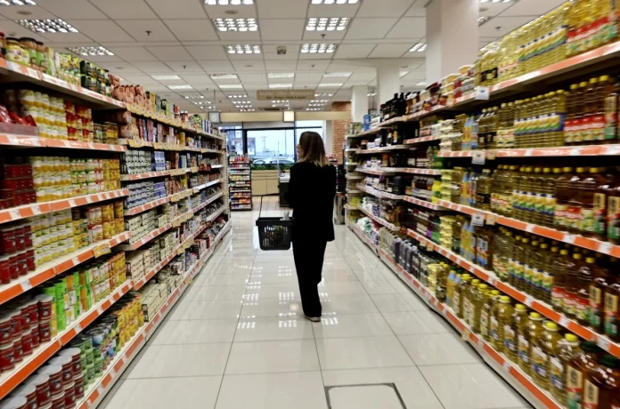 ΕΛΣΤΑΤ: Καταρρέει ο τζίρος στο λιανικό εμπόριο – Μεγάλη μείωση στα τρόφιμα