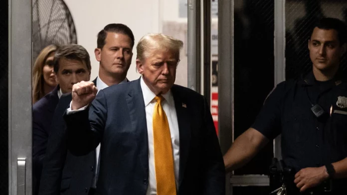 Ένοχος ο Τραμπ και για τις 34 κατηγορίες για την υπόθεση της πορνοστάρ Στόρμι Ντάνιελς