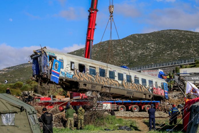«#ΜΑΜΑΕΡΧΟΜΑΙ- Ο δρόμος προς τη δίκη»: Το καθηλωτικό ντοκιμαντέρ του Mega για τα Τέμπη και τη συγκάλυψη ευθυνών – (VIDEO)
