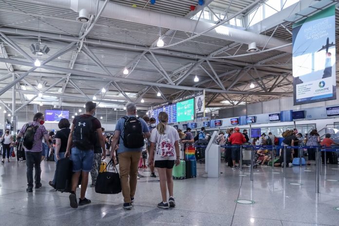 Χρεοκοπία FTI: «Φέσι» σε 300 ξενοδοχεία στην Ελλάδα – Φόβοι για ντόμινο από την κατάρρευση του τρίτου tour operator της Ευρώπης
