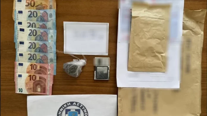Ζάκυνθος: Παρέλαβε δέμα με ηρωίνη και ζυγαριά