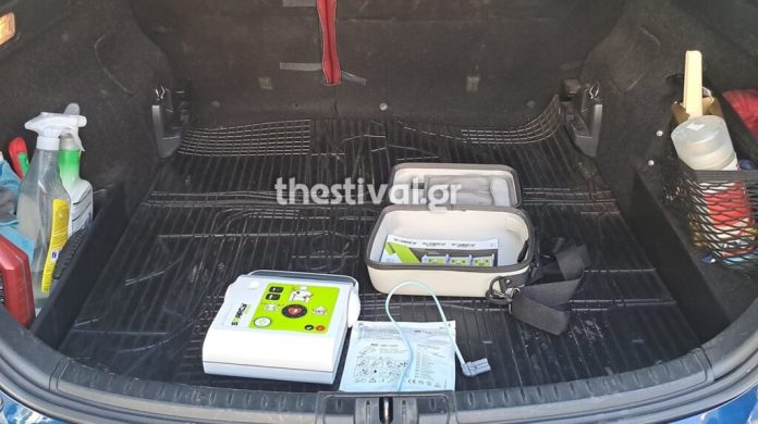 Θεσσαλονίκη: Τέσσερα ταξί κινητά “ασθενοφόρα” με απινιδωτές και οδηγούς – διασώστες