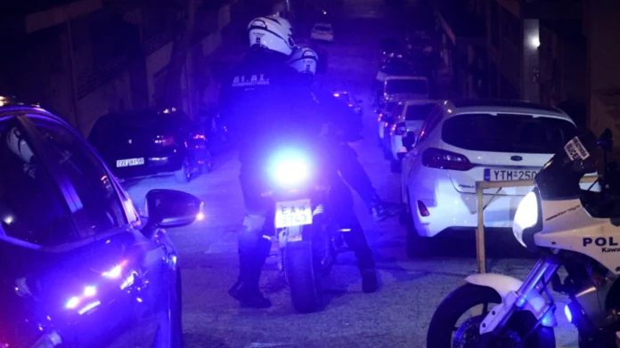 Εμπρηστική επίθεση σε ενεχυροδανειστήριο στο Ίλιον