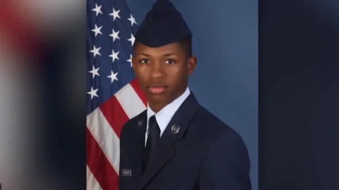 ΗΠΑ: Αναπληρωτής σερίφης στη Φλόριντα αποπέμφθηκε μετά τον φόνο νεαρού Αφροαμερικανού αεροπόρου