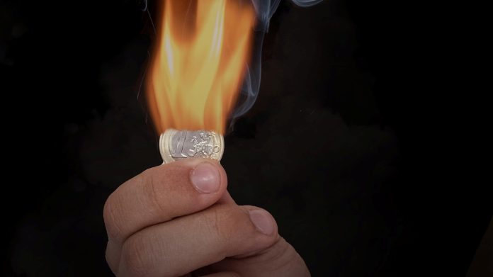 Πυρήνας της ακρίβειας η απληστία, αλλά η μείωση του ΦΠΑ θα φέρει μεγαλύτερα κέρδη στις επιχειρήσεις και όχι ανάσα στα νοικοκυριά