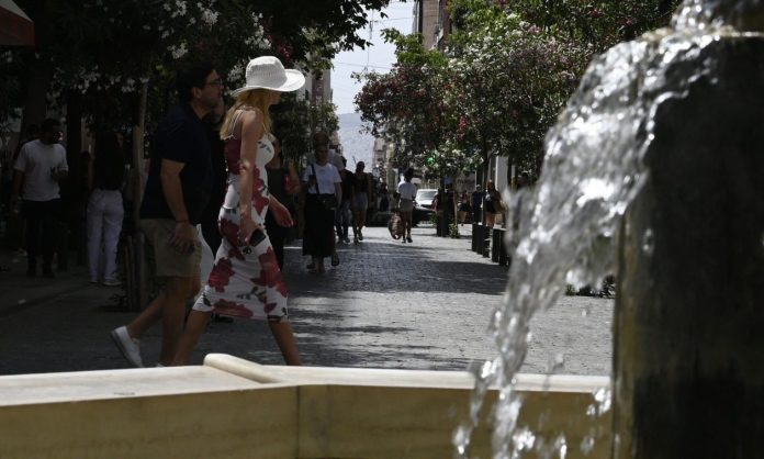 Καιρός – Επικίνδυνη εβδομάδα: «Ασφυξία» με 40αρια – Σε ποιες περιοχές θα «καούν»