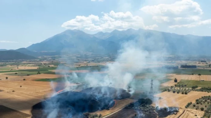Υπό έλεγχο η φωτιά στην Ελάτεια της Λαμίας – (VIDEO-ΦΩΤΟ)