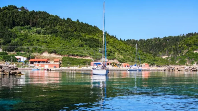 Κέρκυρα: Επιχείρηση για τον εντοπισμό 55χρονου Αμερικανού που εξαφανίστηκε στο Μαθράκι