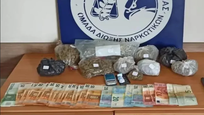 Έκρυβε πάνω από μισό κιλό κάνναβης και «φιξάκια» κοκαΐνης