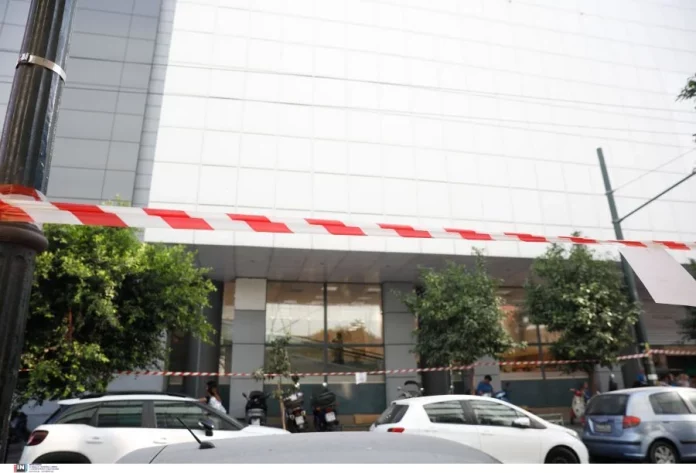 Πειραιάς: Ο δράστης παραδέχθηκε ότι έστησε τη φονική ενέδρα για να πάρει εκδίκηση για το συμβόλαιο θανάτου σε βάρος του θείου του – «Με απήγαγαν και με βασάνισαν»